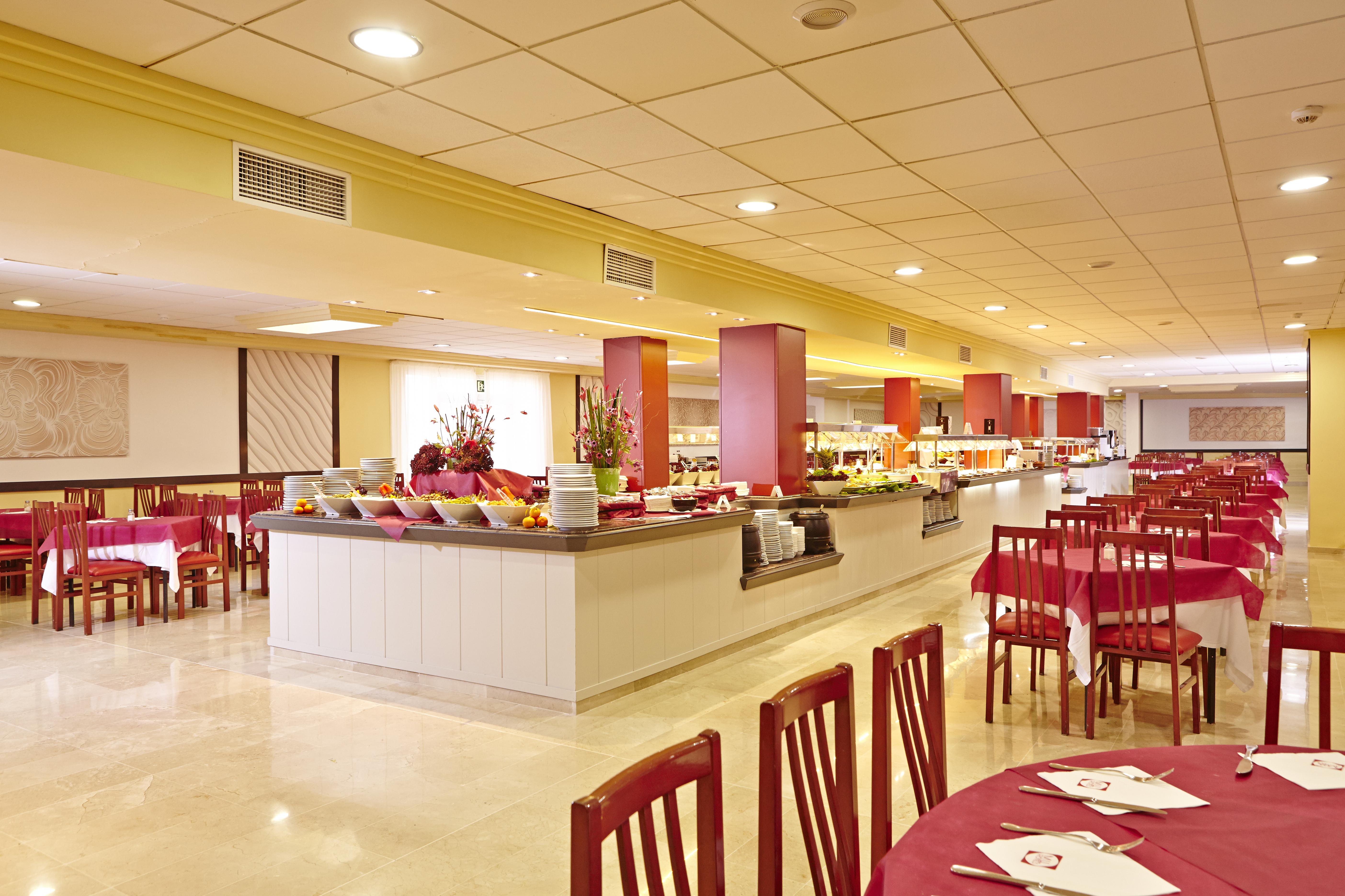 Sahara Nubia Gobi Hotel Ses Cadenes Luaran gambar A buffet at a hotel