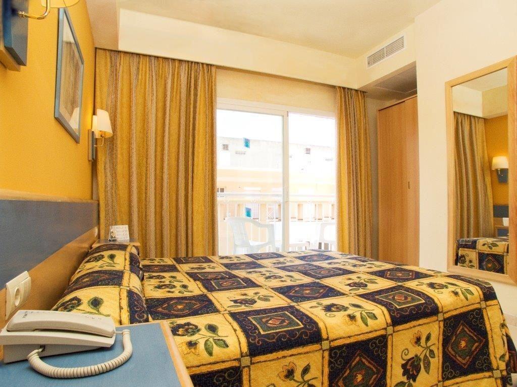 Sahara Nubia Gobi Hotel Ses Cadenes Luaran gambar Room in a hotel